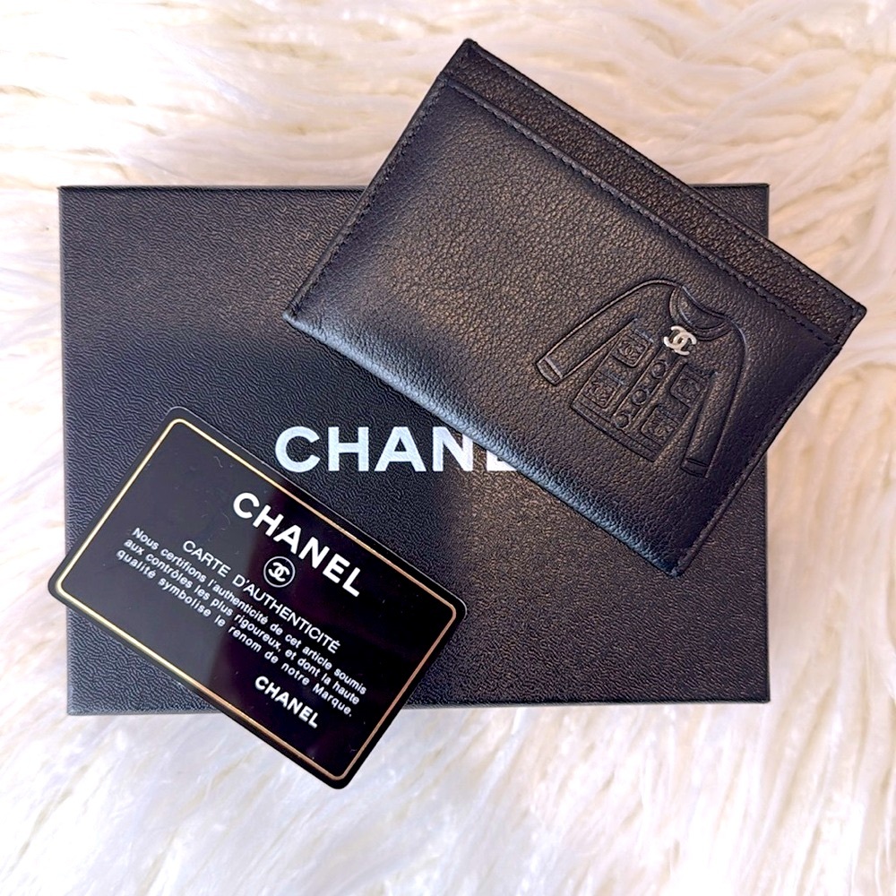 Chanel Black Card Holder wallet embossed Jacket CC charm